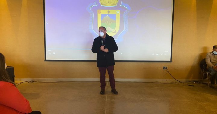 Asociación Regional de Municipios entregó respaldo a comunas afectadas por nuevo desastre ecológico en Quintero y Puchuncaví