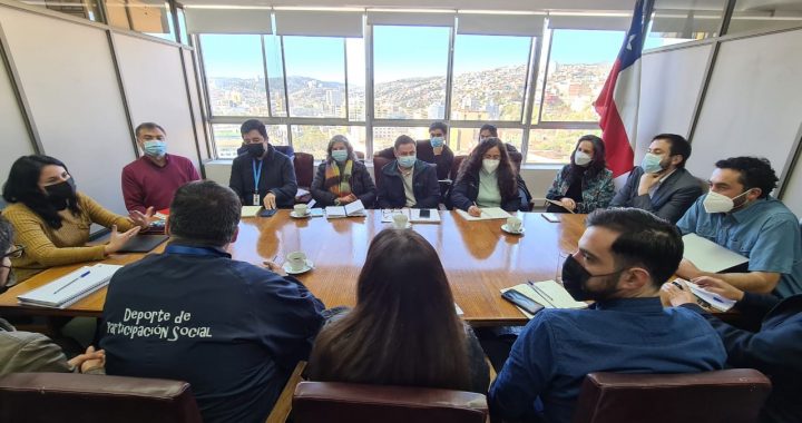 Gestionan avances multidisciplinarios para la comunidad del Archipiélago de Juan Fernández