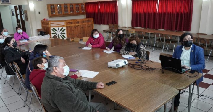 DIRIGENTES SOCIALES CELEBRAN SU SEMANA CAPACITÁNDOSE EN EL TERRITORIO