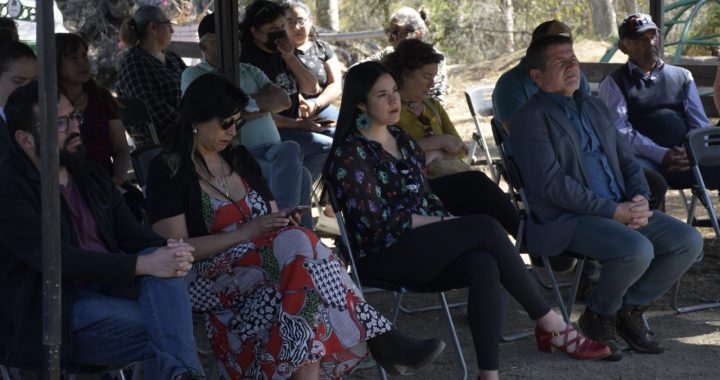 Agricultores de pueblos rurales de #Villa Alemana recibieron fertilizantes para sus siembras.