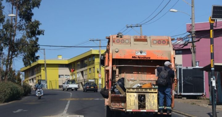 Más de 16 mil familias de Valparaíso serán beneficiadas con la condonación de sus deudas 2015, 2016 y 2017 por derechos de aseo