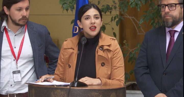 Parlamentarios Liderados por Karol Cariola y Jaime Araya Buscan Medidas para Contrarrestar el Aumento en las Facturas de Luz