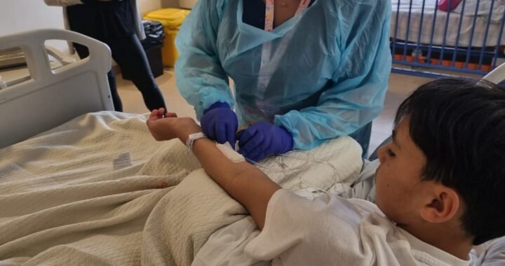 Hospital Dr. Gustavo Fricke Realiza Primera Desensibilización a Pacientes Alérgicos a Fármacos