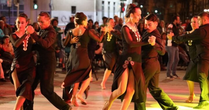 Festival Valparatango 2024: Tres Días de Tango y Cultura en la Plaza Sotomayor