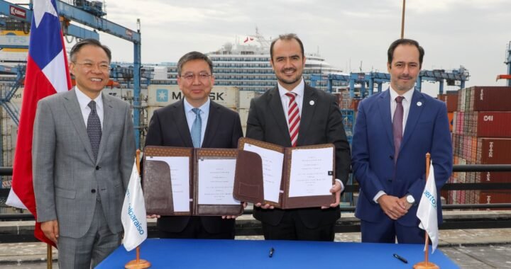 Puerto Valparaíso y Área Especial Lin-gang Firman Memorando de Entendimiento para un Transporte Marítimo Verde y Digital