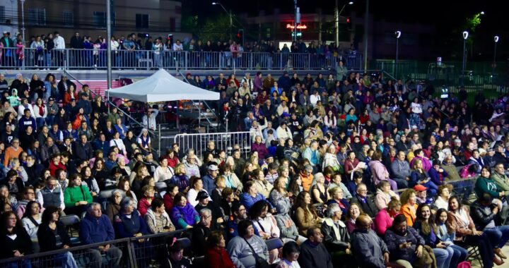 Villa Alemana celebró el Día de la Madre con música, recuerdos y emoción en La Fiesta Familiar