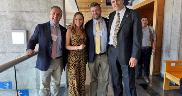 Camila Flores celebra absolución de Claudio Crespo y marca precedente para Carabinero