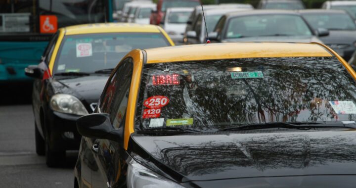 Plan Chile Sale Adelante: Bono de $100 mil ya llega a transportistas