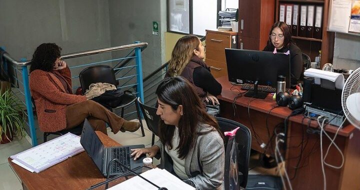 Villa Alemana lanza operativo gratuito de apoyo en declaración de renta junto a AIEP